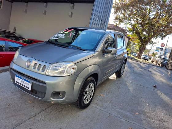 FIAT UNO 1.0 VIVACE 8V FLEX 4P MANUAL FIAT UNO 1.0 VIVACE 8V FLEX 4P MANUAL
